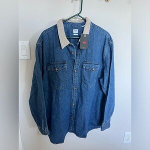 Levi Men’s button Up, new with tags